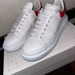 Alexander Mcqueens, EU 42, US 9